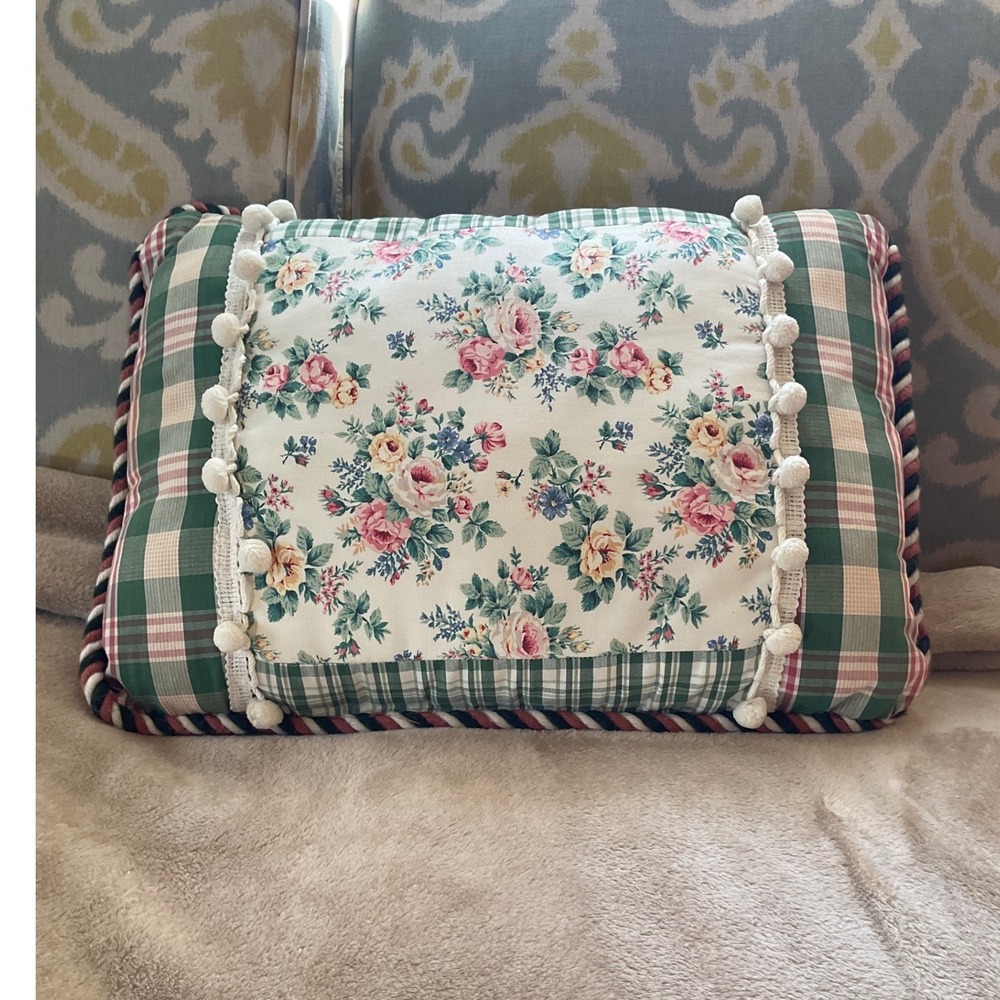 Vintage Floral Plaid Decorative Throw Pillow Pom Pom Trim Rope Edge Green Pink